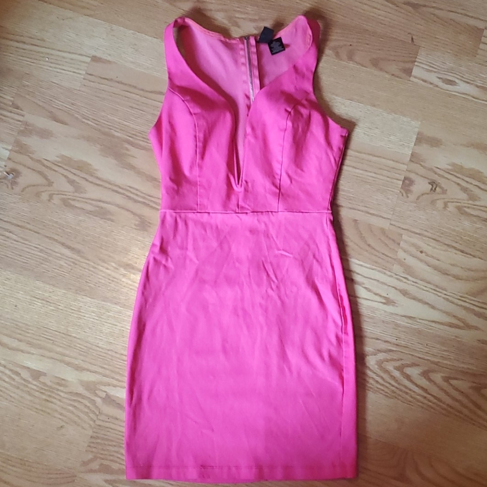 Pink body contour Windsor dress